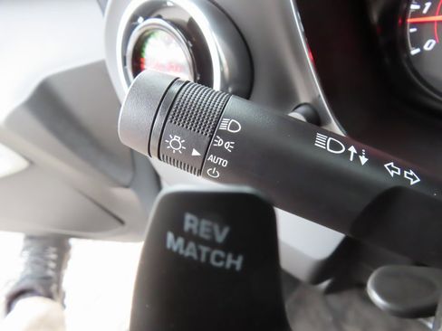 Used 2018 Chevrolet Camaro SS image 22