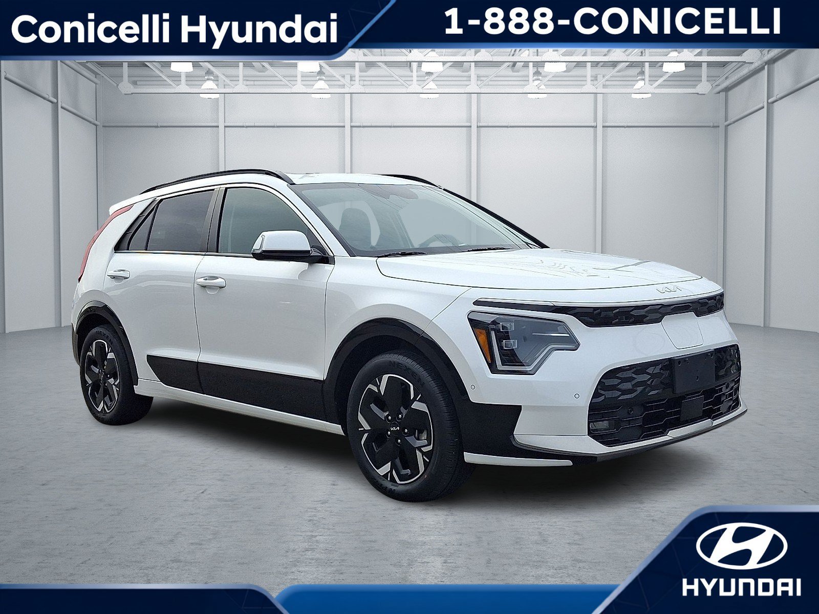 Used 2023 Kia Niro Wave w/ Wave Preserve Package FWD image 1
