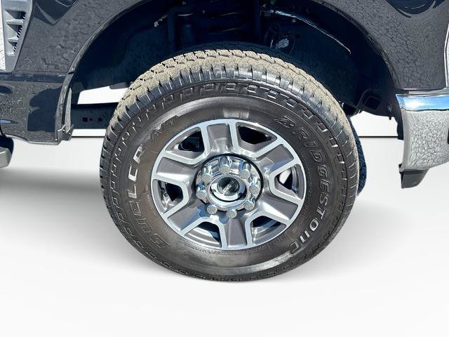 Certified 2025 Ford F250 Lariat w/ FX4 Off-Road Package AWD/4WD image 12