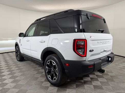 Used 2025 Ford Bronco Sport Outer Banks AWD/4WD image 3