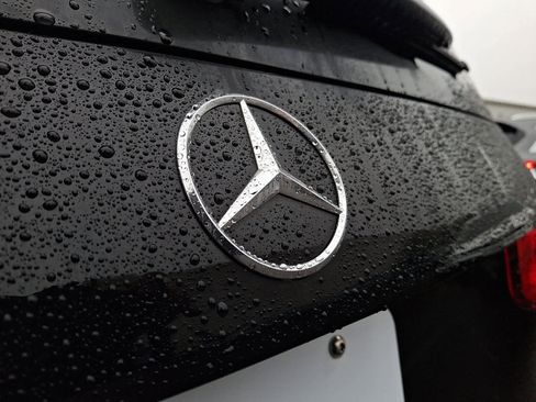 Used 2024 Mercedes-Benz GLB 250 4MATIC image 31