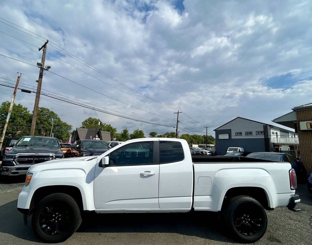 Used 2022 GMC Canyon Elevation RWD image 2