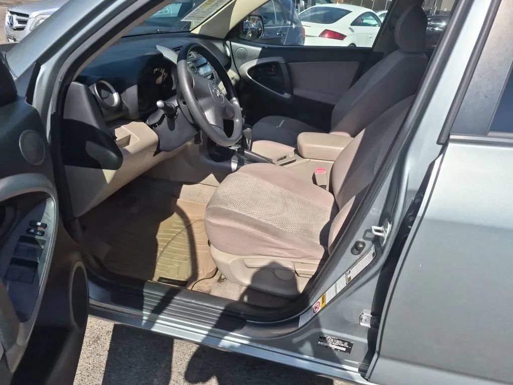 Used 2008 Toyota RAV4 4WD image 6