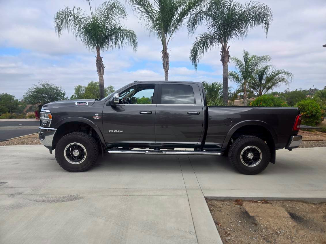 Used 2019 RAM 2500 Laramie AWD/4WD image 4