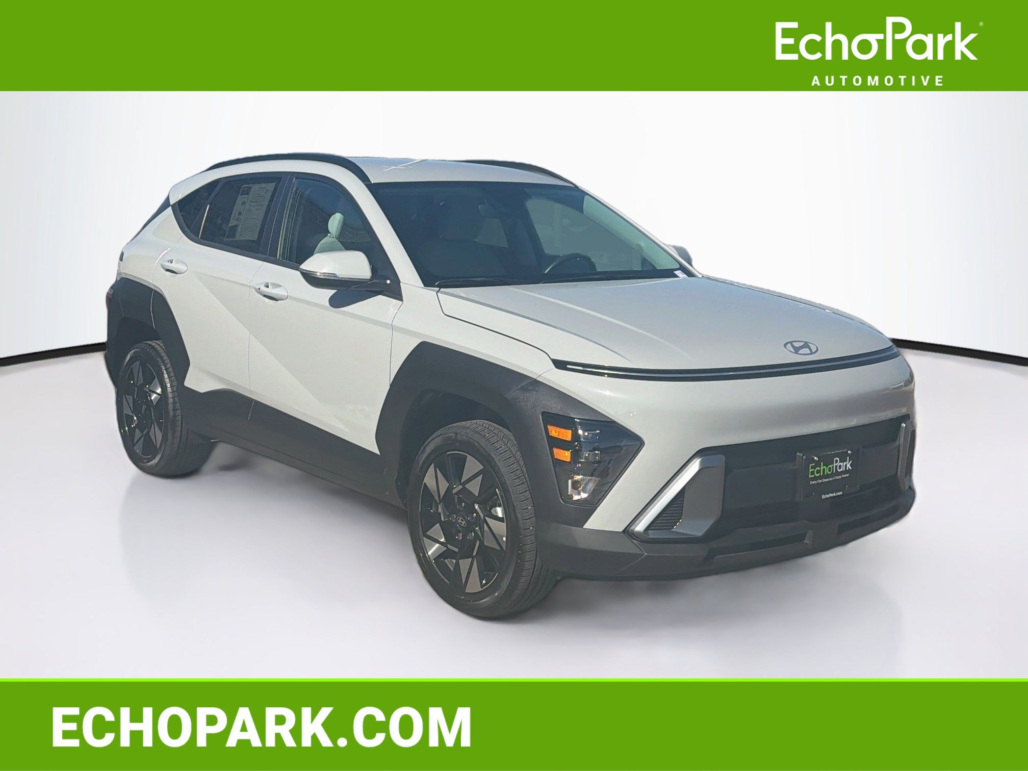 Used 2025 Hyundai Kona SEL AWD/4WD image 1
