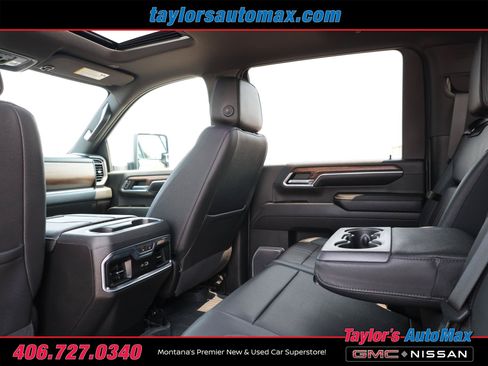 Used 2024 Chevrolet Silverado 3500 High Country w/ High Country Premium Package AWD/4WD image 47