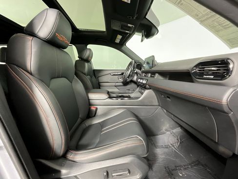 Used 2023 Honda Pilot TrailSport image 20