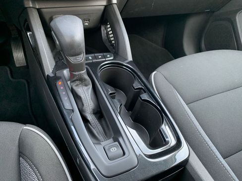 Used 2025 Chevrolet TrailBlazer LT image 39