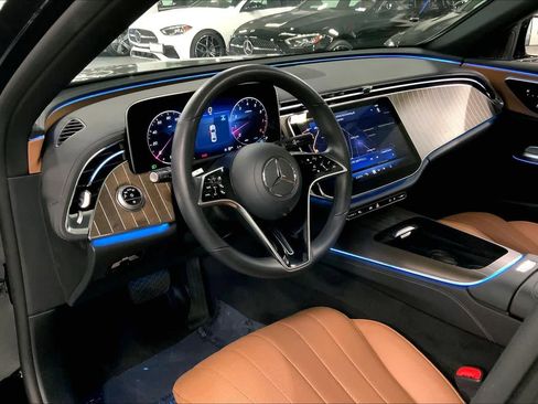 Used 2025 Mercedes-Benz E 350 E 350 image 17