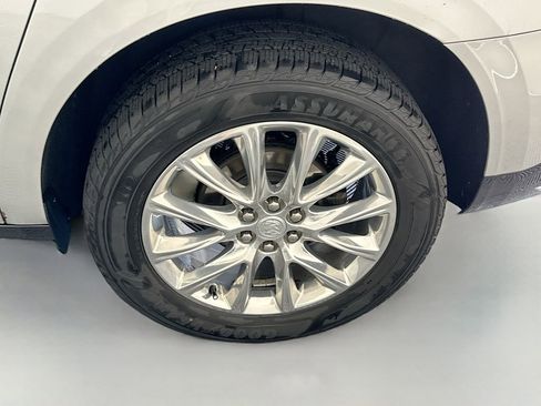 Used 2019 Buick Enclave Premium w/ Experience Buick Package image 33