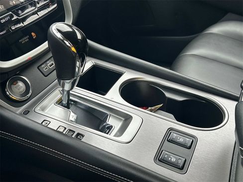 Used 2024 Nissan Murano SV w/ SV Midnight Edition Package image 28