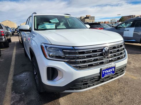 New 2026 Volkswagen Atlas SE image 1