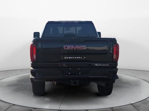 Used 2023 GMC Sierra 2500 Denali w/ Denali Black Diamond Edition AWD/4WD image 4