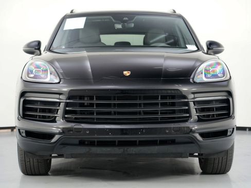 Used 2022 Porsche Cayenne Platinum Edition image 7