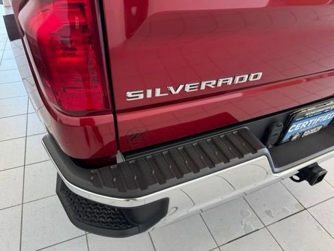 Certified 2023 Chevrolet Silverado 1500 LT AWD/4WD image 46