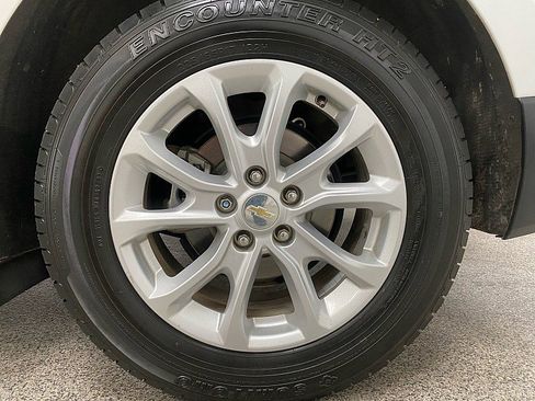 Used 2021 Chevrolet Equinox LT image 23