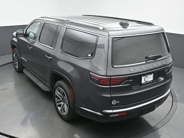 Used 2025 Jeep Wagoneer 4WD image 40