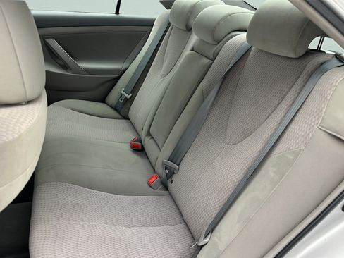 Used 2011 Toyota Camry LE w/ LE Extra-Value Pkg FWD image 11