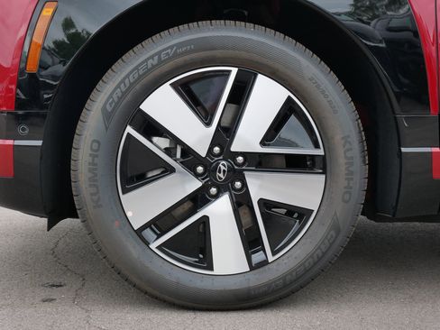 New 2026 Hyundai Ioniq 9 SEL image 5