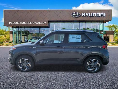 Used 2026 Hyundai Venue SEL image 6