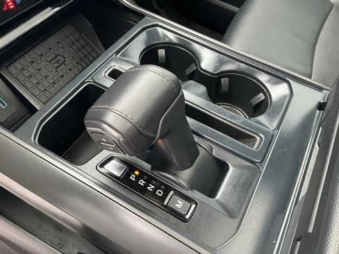 Used 2024 Ford F150 Lariat w/ Equipment Group 502A High image 14