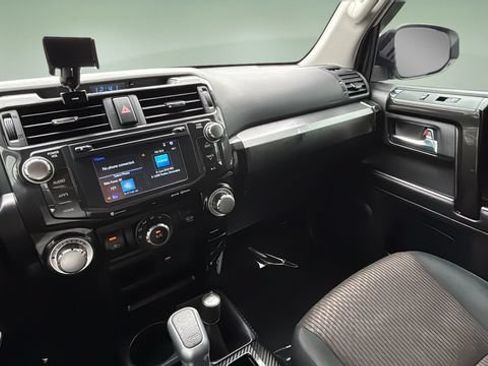 Used 2019 Toyota 4Runner TRD Off-Road AWD/4WD image 24