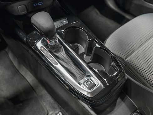 Used 2025 Chevrolet Trax LT w/ Driver Confidence Package image 22