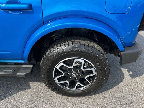Used 2023 Ford Bronco Outer Banks image 32