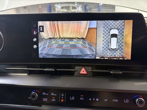 Used 2023 Kia Sportage SX image 22