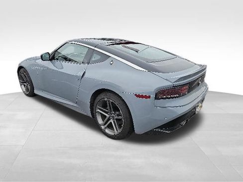 Used 2024 Nissan Z Sport w/ Floor Mat Package RWD image 3