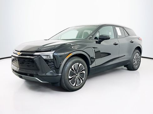 Used 2024 Chevrolet Blazer EV LT AWD/4WD image 3