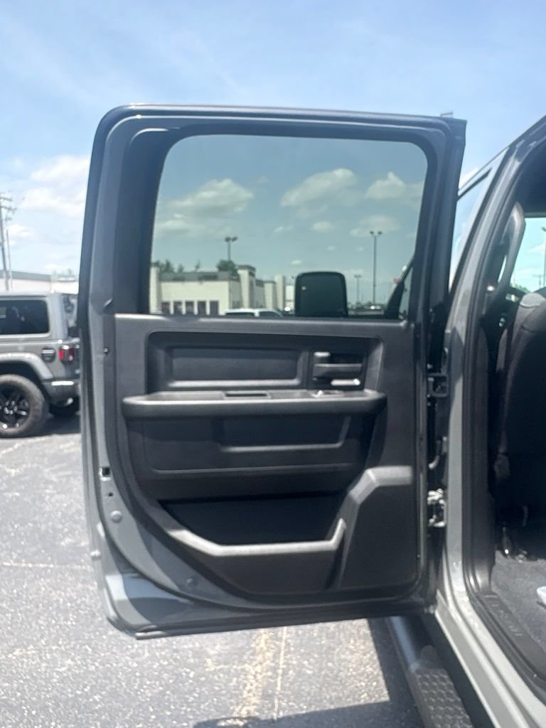 New 2026 RAM 3500 Tradesman AWD/4WD image 21