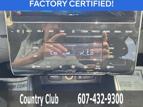 Certified 2023 Hyundai Tucson Limited AWD/4WD image 17