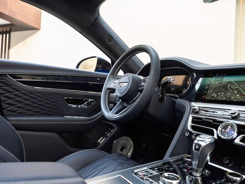 Used 2026 Bentley Flying Spur Azure image 63