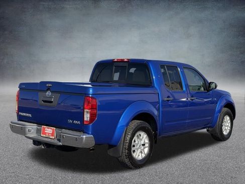 Used 2015 Nissan Frontier SV w/ SV Value Truck Package AWD/4WD image 3