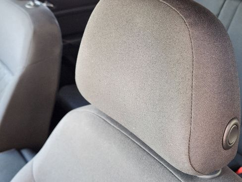 Used 2020 Volkswagen Atlas Cross Sport S image 15