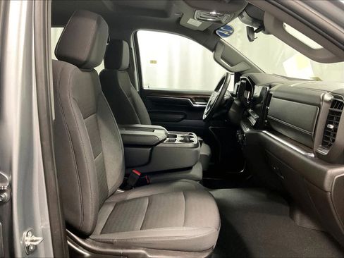Used 2024 Chevrolet Silverado 1500 LT image 11