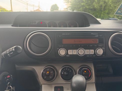 Used 2009 Scion xB image 28
