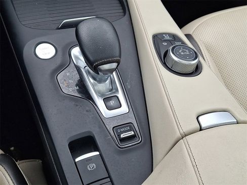 Used 2019 INFINITI QX50 Essential w/ Premium Heat Package image 15