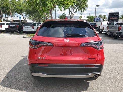 Used 2023 Honda HR-V Sport image 4