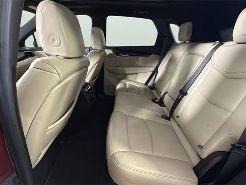 Used 2018 Cadillac XT5 Luxury w/ Driver Awareness Package image 25