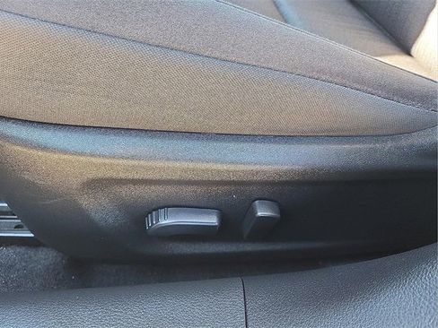 Used 2025 Nissan Altima 2.5 SV image 14