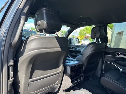 Used 2024 Jeep Wagoneer Series III image 54