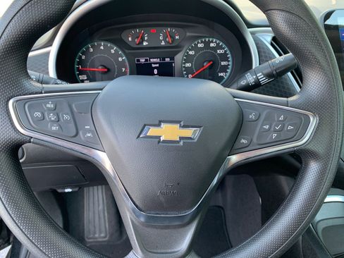 Used 2024 Chevrolet Malibu LT image 28