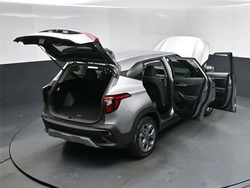 New 2026 Kia Seltos LX image 17