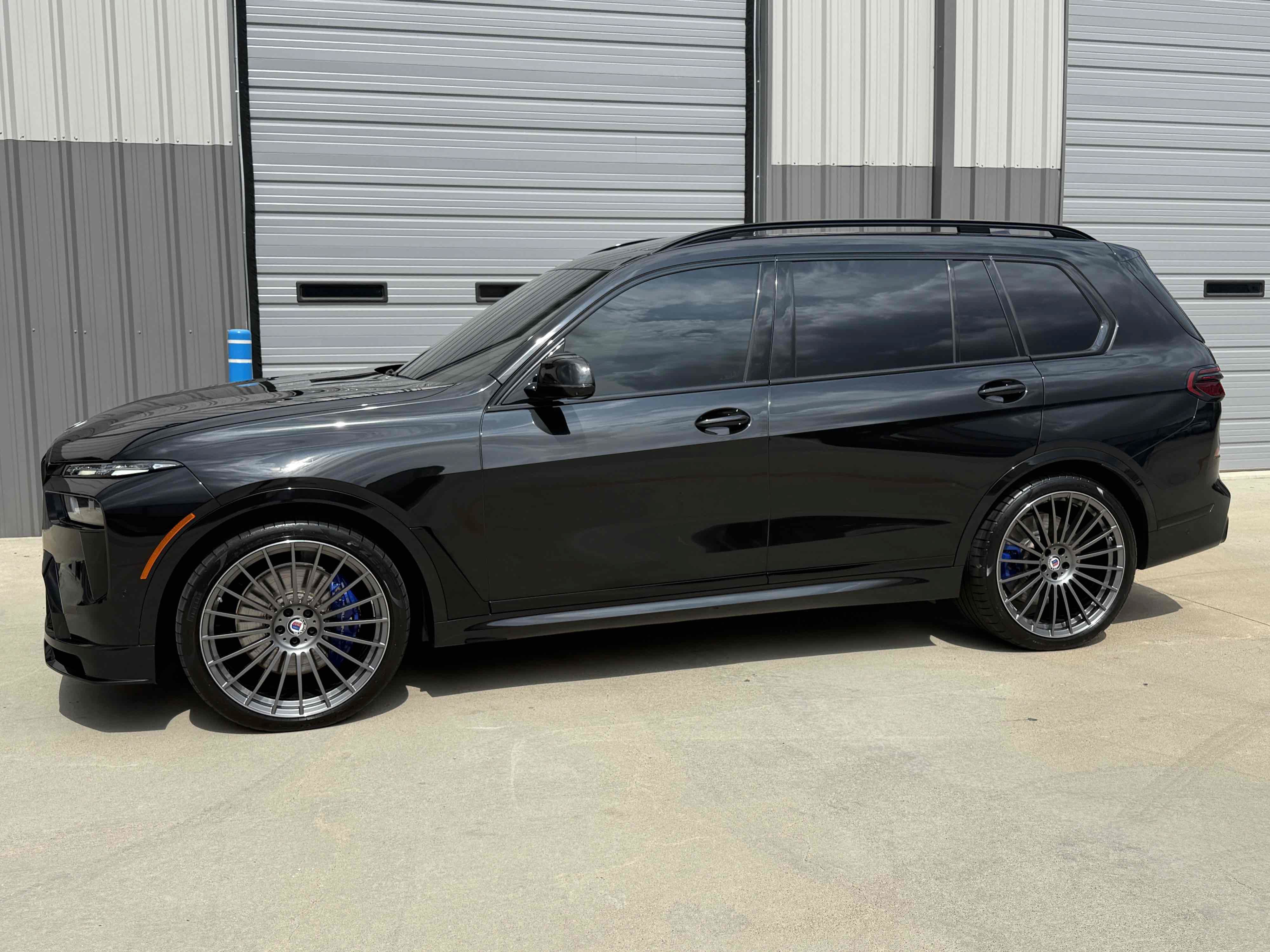 Used 2025 BMW ALPINA XB7 AWD/4WD image 86