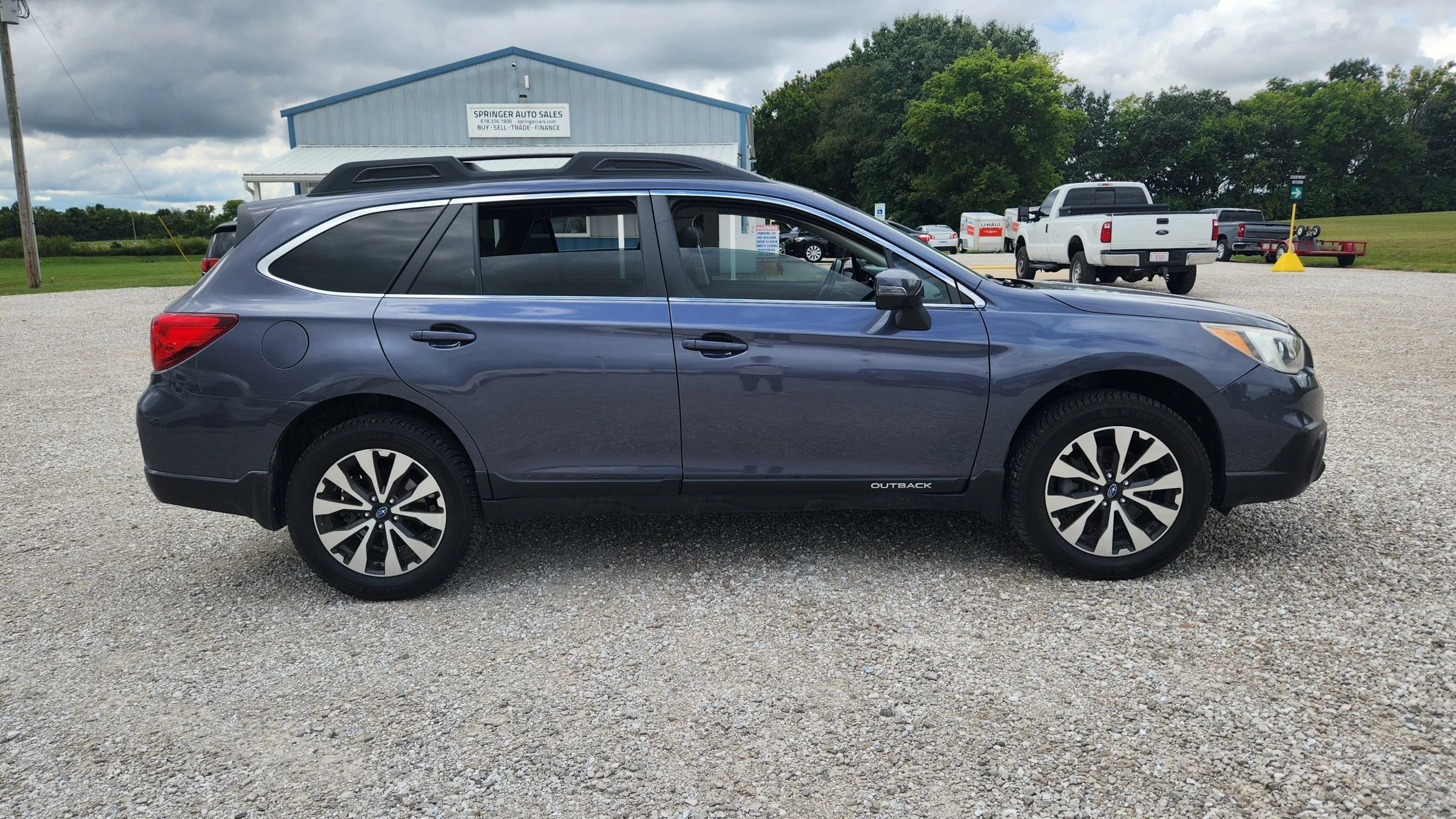Used 2017 Subaru Outback 2.5i Limited w/ Popular Package #5 AWD/4WD image 3