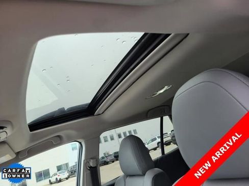 Used 2022 Subaru Outback Limited AWD/4WD image 34