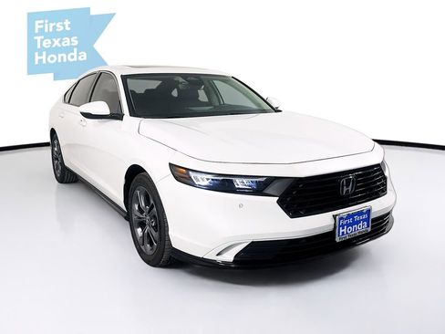 Certified 2025 Honda Accord EX-L image 1