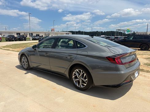 Used 2021 Hyundai Sonata SEL FWD image 6